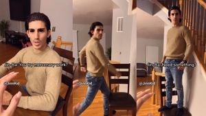 Популярного ТикТокера с пародиями на NPC в Skyrim арестовали по подозрению в убийстве жены и её друга