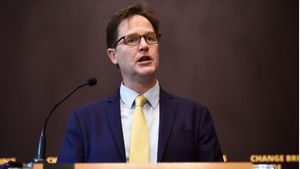 Глава отдела по международным связям компании Meta обвинил Apple в политике двойных стандартов