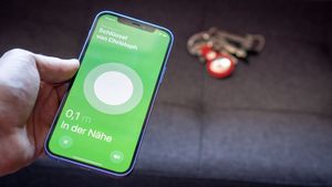 Apple могут отдать частоты для работы чипа U1 в России