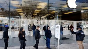 Apple закрыла ещё несколько магазинов из-за всплеска случаев заболевания COVID-19