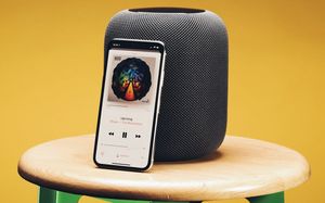 С выпуском беты HomePodOS в колонках поселилась русская Siri