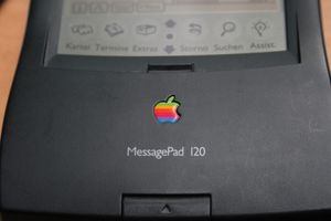 Этот день в истории Apple: Newton MessagePad 120 - первое отличное мобильное устройство Apple