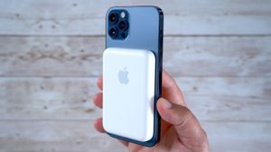 В сети появились изображения прототипа внешнего аккумулятора MagSafe Battery Pack