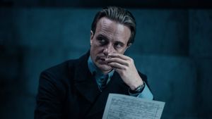 Тизер «Воланда» от режиссёра «Серебряных коньков» — фильм по «Мастеру и Маргарите» выйдет 1 января 2023 года