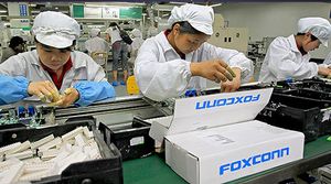 Foxconn заявил о снижении дефицита продукции