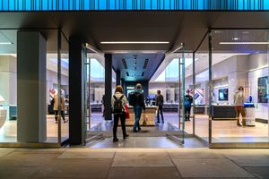 Samsung предоставит запчасти для самостоятельного ремонта смартфонов Galaxy благодаря партнёрству с iFixit