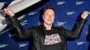 Илон Маск купил часть акций Twitter — цена на них сразу выросла на 25%