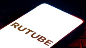 Apple потребовала от Rutube удалить контент российских государственных СМИ из своего приложения для iOS