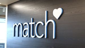 Материнская компания Tinder подала антимонопольный иск против Apple в Индии
