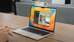 Ютуберы протестировали функцию Continuity Camera в macOS Ventura с креплением от Belkin