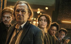 Apple выпустила трейлер второго сезона шпионского сериала «Медленные лошади»