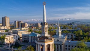 Apple перевезла большую часть российских сотрудников в Киргизию