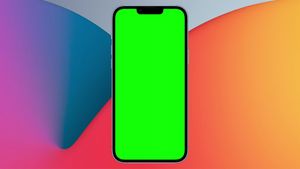 Пользователи столкнулись с новой проблемой iOS 16 – экраны устройств начинают зеленеть