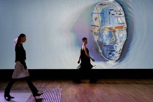 В Гонконге дизайнеры пробуют нового помощника: AiDA – искусственный интеллект в области моды