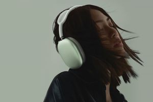 Два года назад компания Apple анонсировала AirPods Max