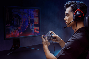 Asus анонсировала первый контроллер для Xbox Series X|S с экраном OLED