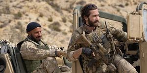 Представлен дублированный трейлер фильма «Переводчик» Гая Ричи с Джейком Джилленхолом и Энтони Старром