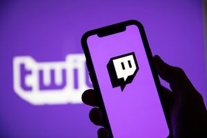 В России оштрафовали Twitch на 4 миллиона рублей за неудаление фейков