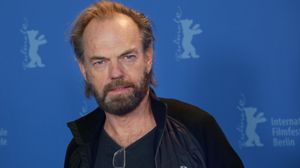 Хьюго Уивинг сыграет в четвёртом сезоне сериала «Медленные лошади» для Apple TV+