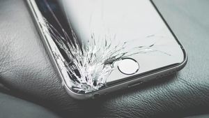 Будущие iPhone могут быть настолько устойчивы к царапинам, что им не понадобятся чехлы