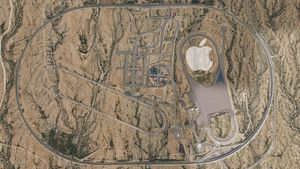 Загадочный объект в Аризоне, кажется, связан с Apple Car