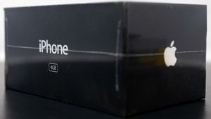 Нераспечатанный оригинальный iPhone продали на аукционе за 158 тысяч долларов