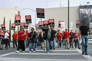 Забастовки сценаристов и актёров Голливуда «приближаются к компромиссу»