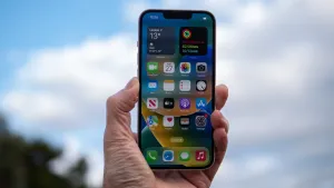 Рядовым россиянам не запретят пользоваться iPhone и iPad