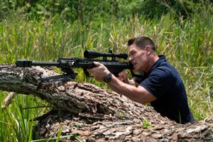 Представлен трейлер комедийного боевика «Телохранитель на фрилансе» с Джоном Синой