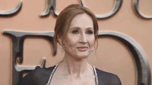 Джоан Роулинг заявила, что «с удовольствием» отсидела бы в тюрьме за свои взгляды на трансгендеров