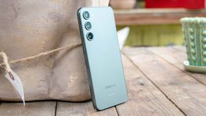 Sammobile: Galaxy S24 станет новым карманным компьютером искусственным интеллектом