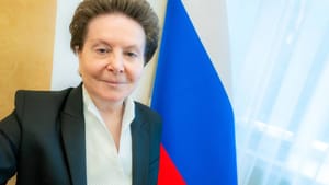 Нейросети вместо губернаторов: глава ХМАО считает, что ИИ заменит чиновников