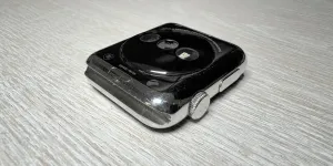 В сети появились изображения предсерийного прототипа Apple Watch