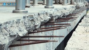 Китайские инженеры однажды переместили автовокзал весом 30 000 тонн с помощью сотен гидравлических домкратов