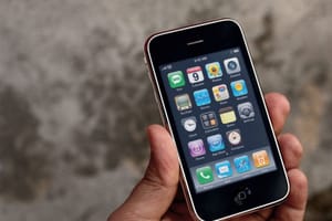 Этот день в истории Apple: iPhone OS становится популярнее Windows Mobile