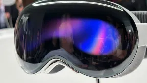 Покупатели Vision Pro показали как выглядят Cyberpunk 2077, Starfield и GTA V при игре с гарнитурой