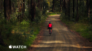 Apple выпустила два новых рекламных ролика, в которых рассказала о реальных случаях спасения жизни с помощью Apple Watch