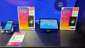 В России с ноября 2024 года купили 800 смартфонов и 130 планшетов Fplus на ОС «Аврора»