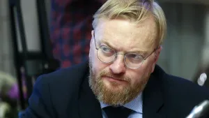 Депутат Милонов предложил блокировать «эскортниц и содержанок» на российских сайтах знакомств