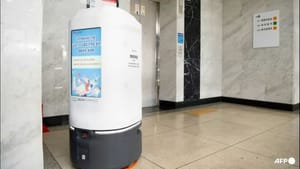 Роботы тоже плачут: в Южной Корее произошёл первый  случай «самоубийства» электронного чиновника