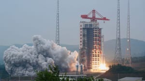 Китай успешно запустил на орбиту первые 18 спутников своего аналога Starlink