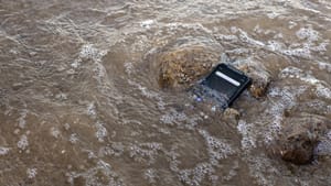 На российском рынке появится отечественный взрывозащищённый смартфон на базе РЕД ОС М