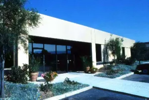 Этот день в истории Apple: компания переезжает в свой первый офис Bandley 1