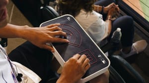 Устройство OneCourt позволяет незрячим «почувствовать» спортивные матчи