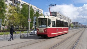 Культовый Doom запустили на советском трамвае времён Брежнева