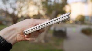 iPhone 17 Air удивит не только толщиной, но и смещённым USB-C портом