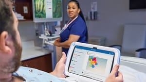 Как одна больница переосмыслила уход за больными с помощью техники Apple