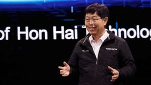 Глава Foxconn: ИИ способен заменить 80% рабочих на заводах