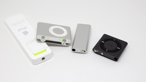 Слухи: устройство Джони Айва для OpenAI будет как iPod Shuffle на шнурке