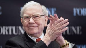 Баффетт: «Тим Кук заработал для Berkshire больше, чем я сам»